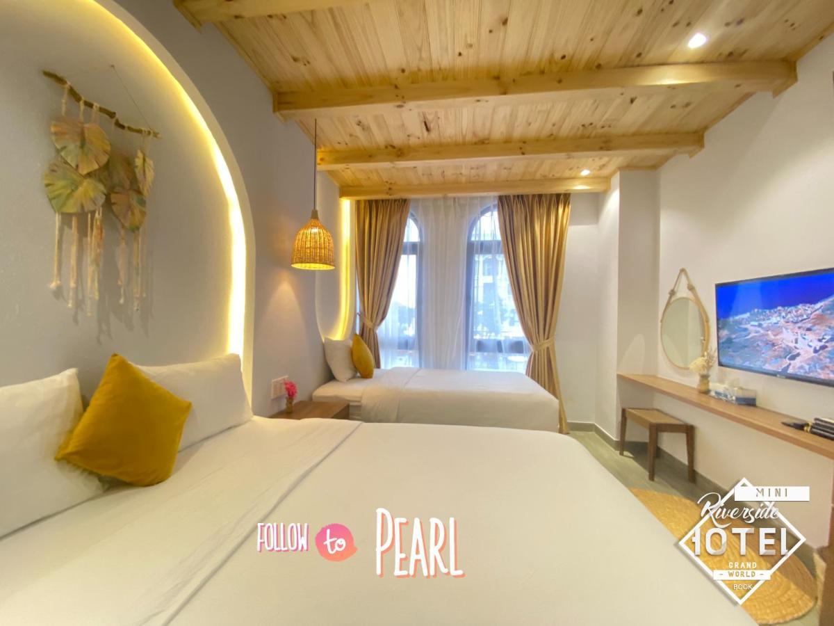 Riverside Mini Hotel Grand World Дуонг-Донг Экстерьер фото